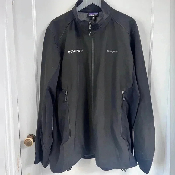 Patagonia Men's Adze Black Hybrid Jacket - Picture 1 of 4